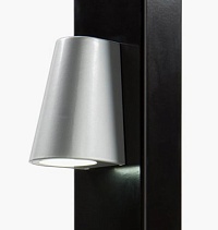 Купить Элегантное LED-освещение Locinox (Бельгия) TRICONE для ворот, цвета zilver и 9005 (черный) в Севастополе